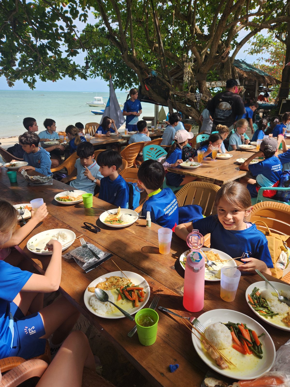 Planet Samudra Cafe, under the trees, right on the beach