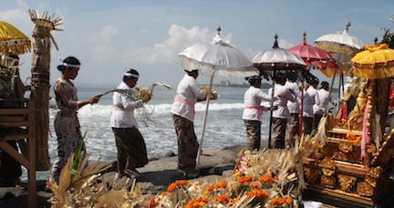 Bali Ceremonies 385