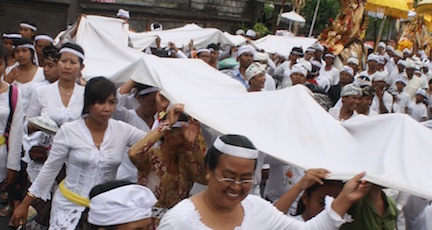 Bali Ceremonies 450