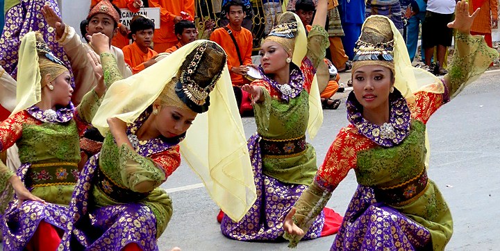 A Melayu Parade 1