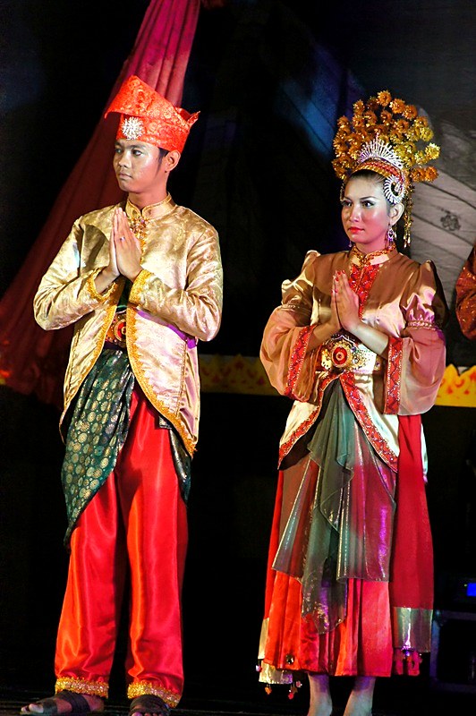 Riau Dances 11