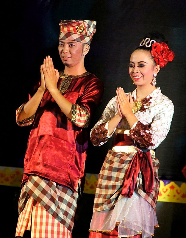 Riau Dances 13