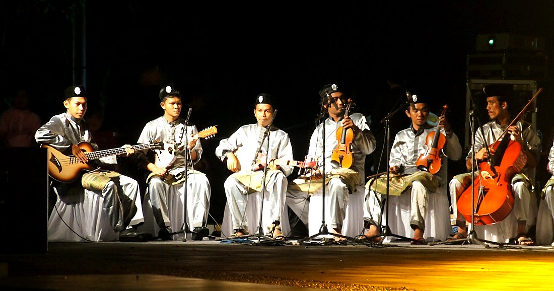 Riau Dances 24