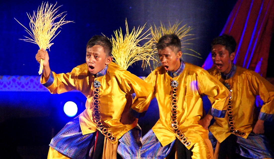 Riau Dances 25