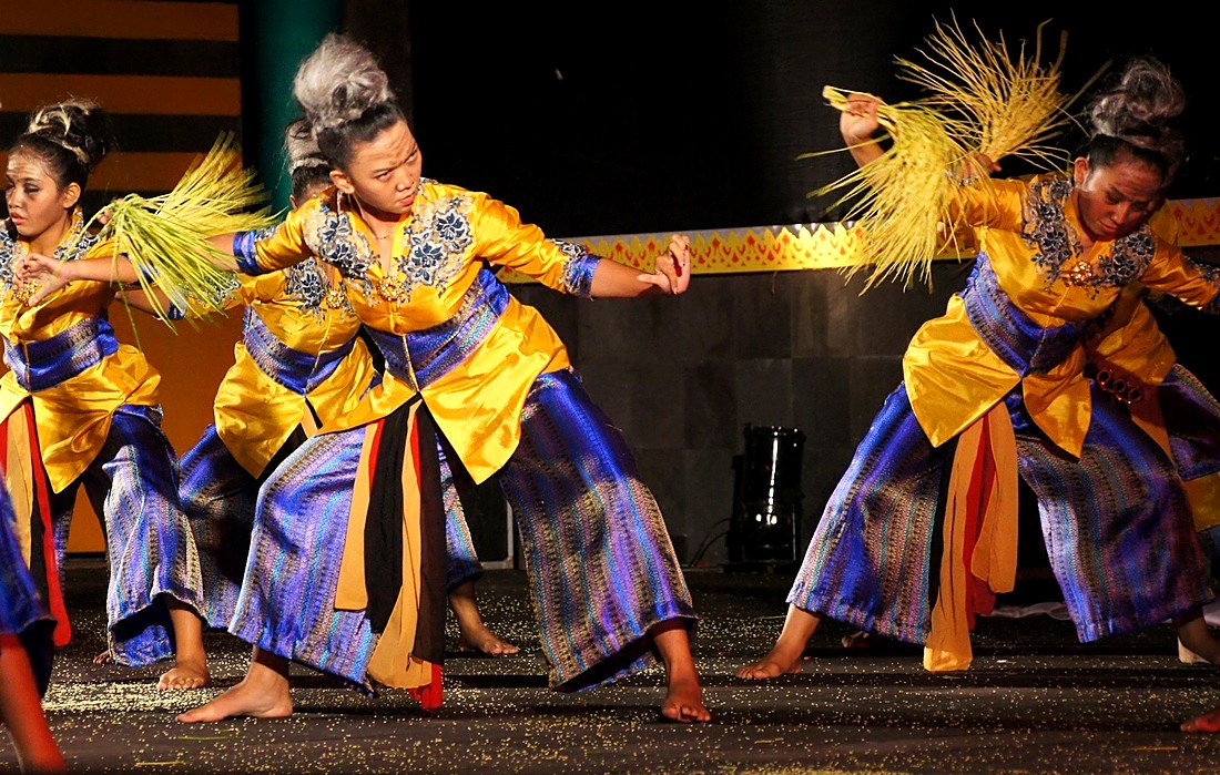 Riau Dances 26