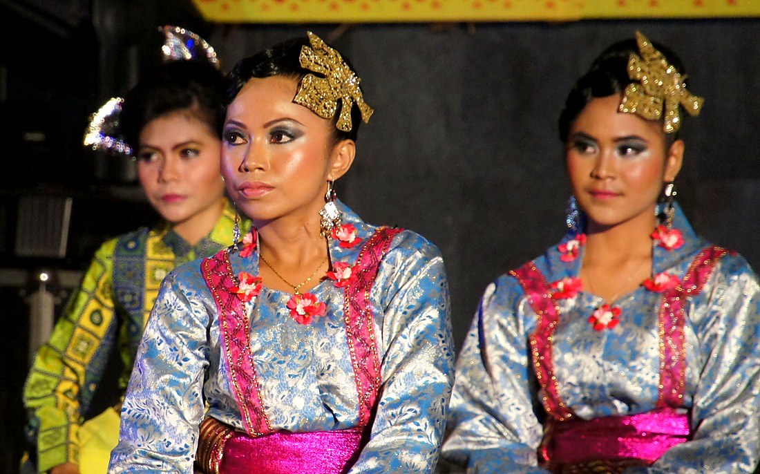 Riau Dances 59