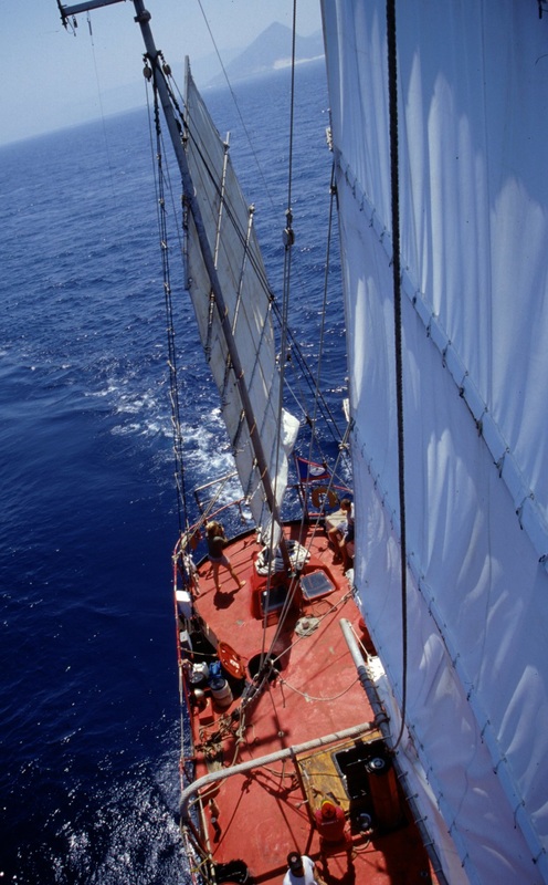 RV Heraclitus 3