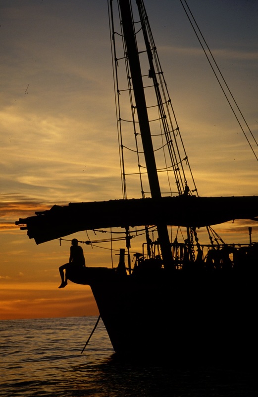 RV Heraclitus 7