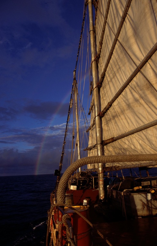 RV Heraclitus 9