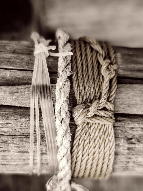 Weathered rope and knots 7